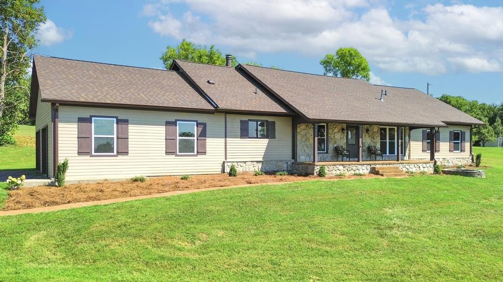 1029 Robertson Road, NE Gallatin TN 37066