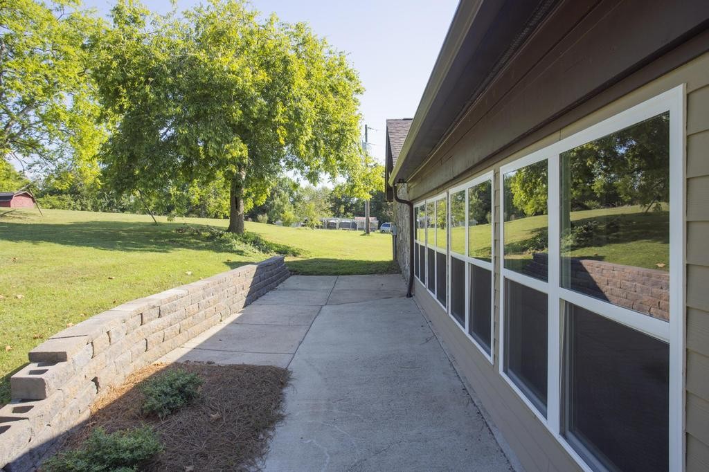 1029 Robertson Road, NE Gallatin TN 37066