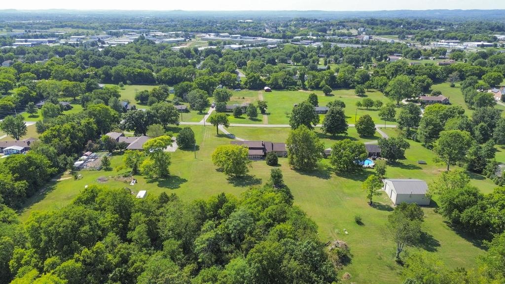 1029 Robertson Road, NE Gallatin TN 37066