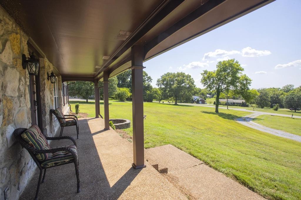 1029 Robertson Road, NE Gallatin TN 37066