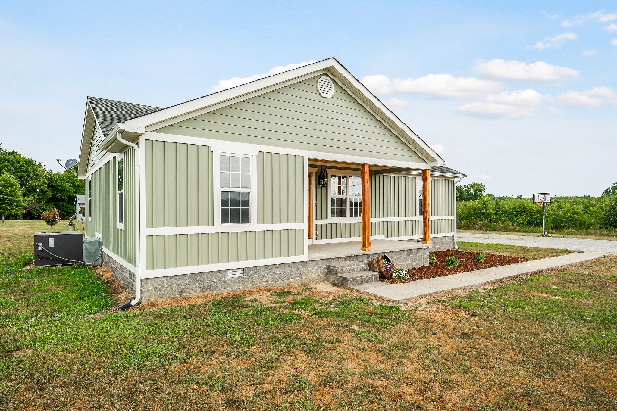 1199 Jacksboro Road Morrison TN 37357