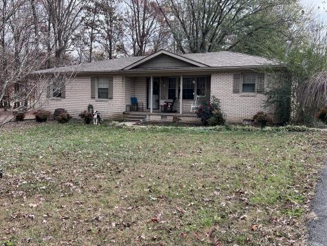1402 Hillwood Circle Lafayette TN 37083