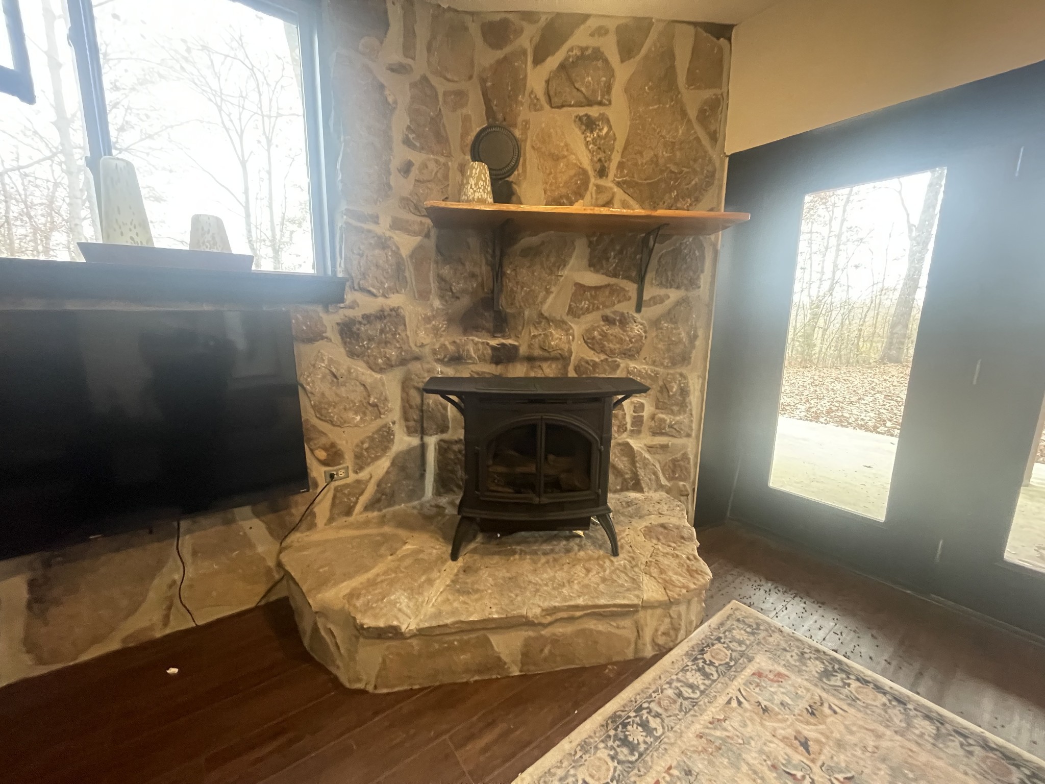 2029 Holly Creek Road Celina TN 38551
