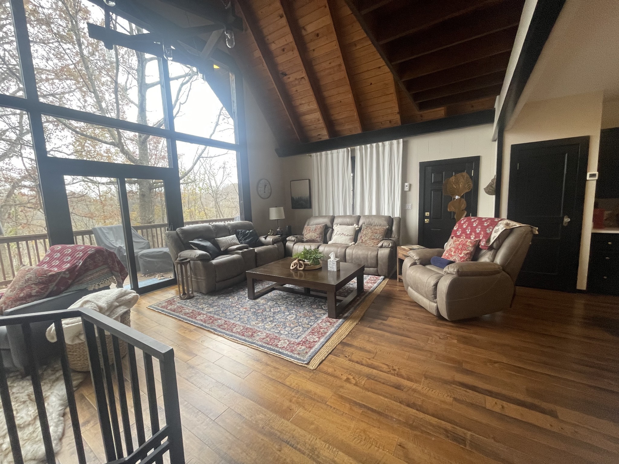 2029 Holly Creek Road Celina TN 38551
