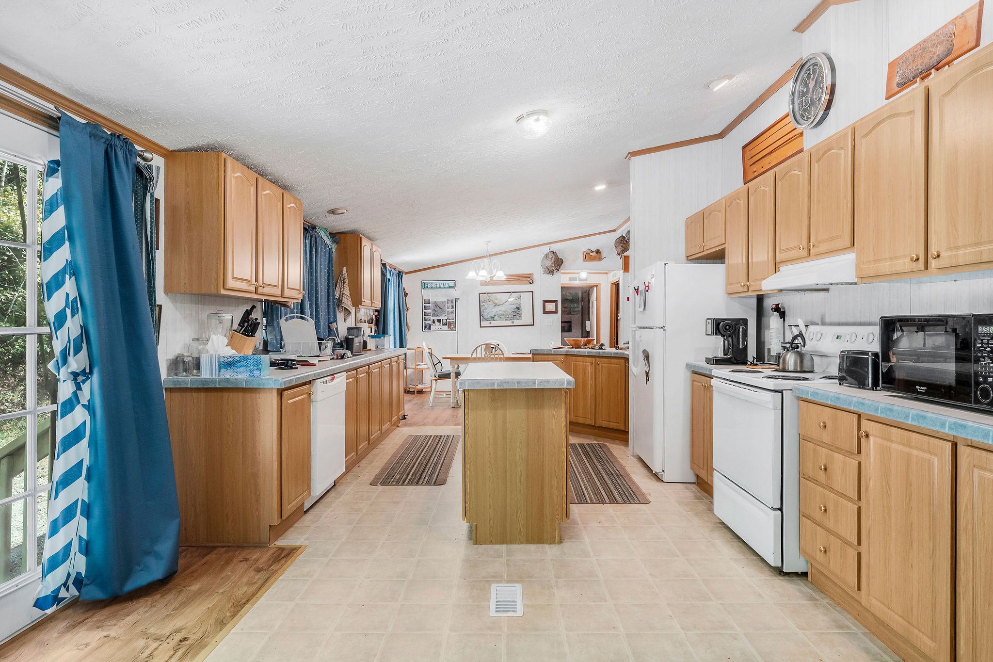 43 Moss Bend Lane Lancaster TN 38569