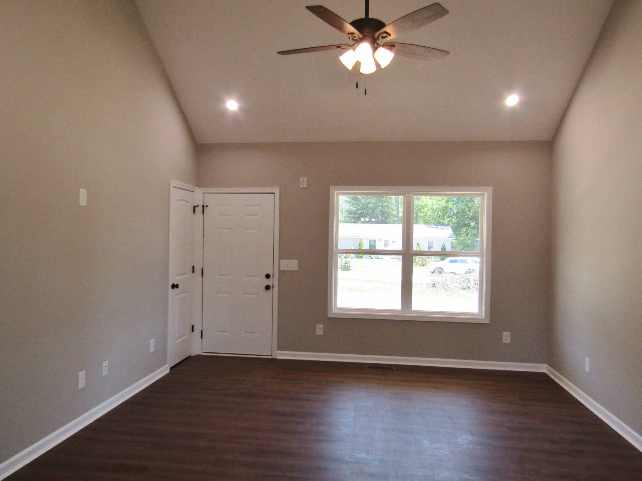 470 Crescent Factory Road Lawrenceburg TN 38464