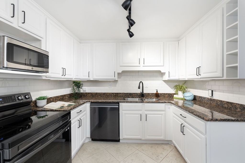 4215 Harding Pike Nashville TN 37205