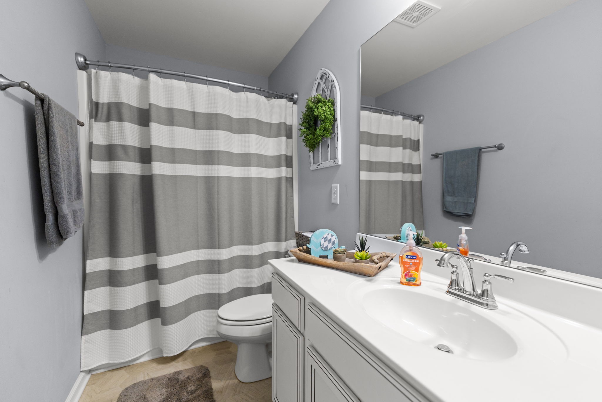 6560 Desmond Avenue Murfreesboro TN 37128
