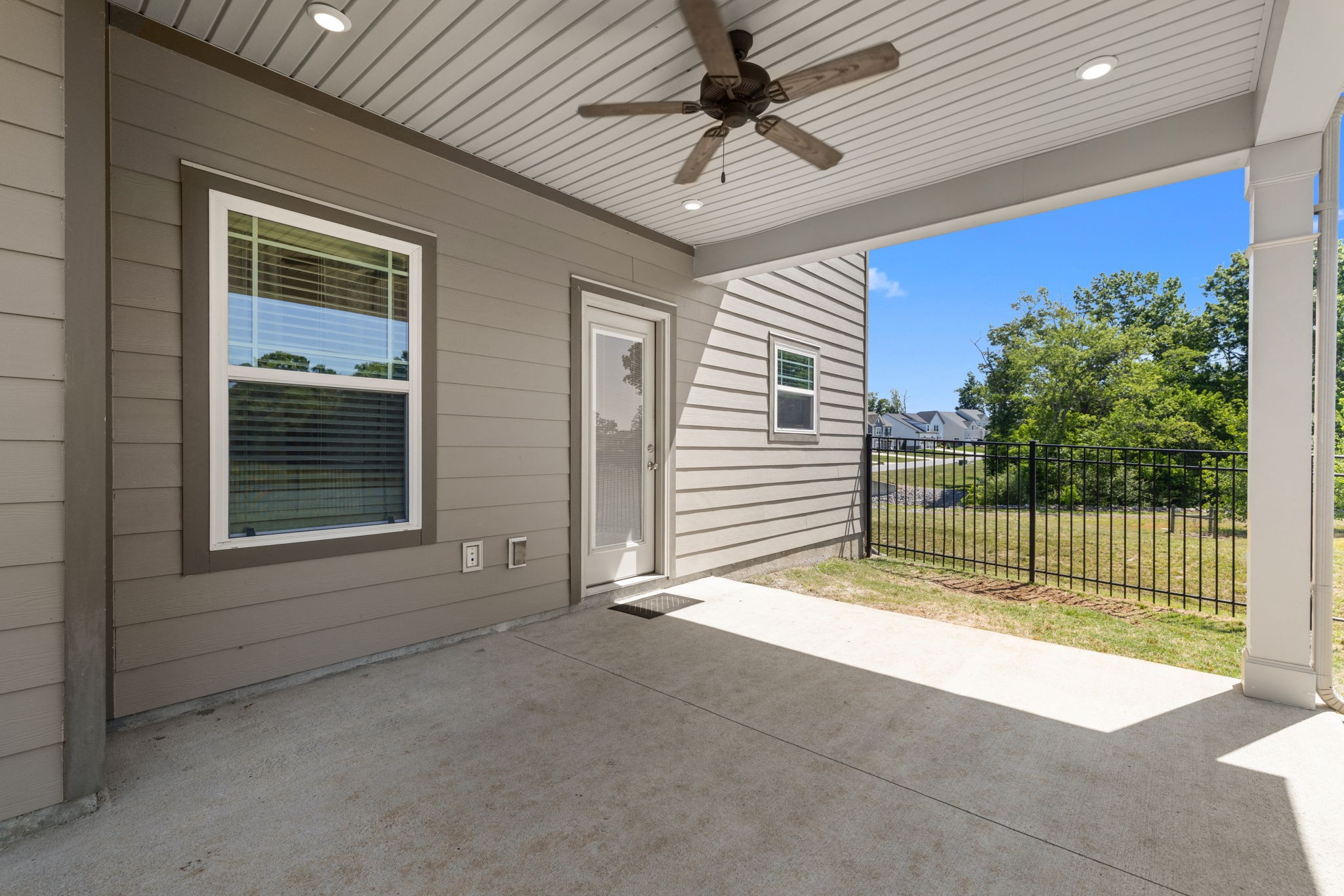 6560 Desmond Avenue Murfreesboro TN 37128