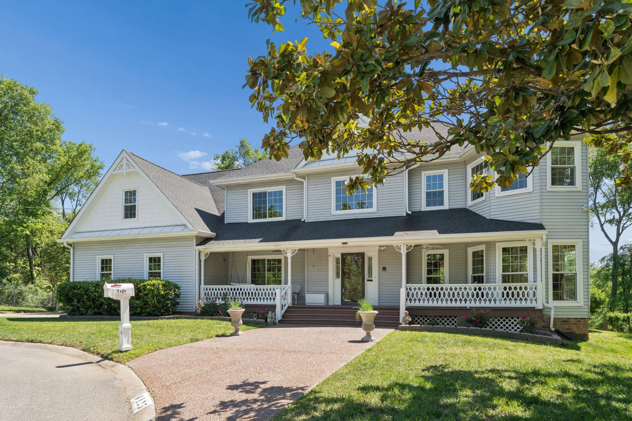 6125 Stillmeadow Drive Nashville TN 37211