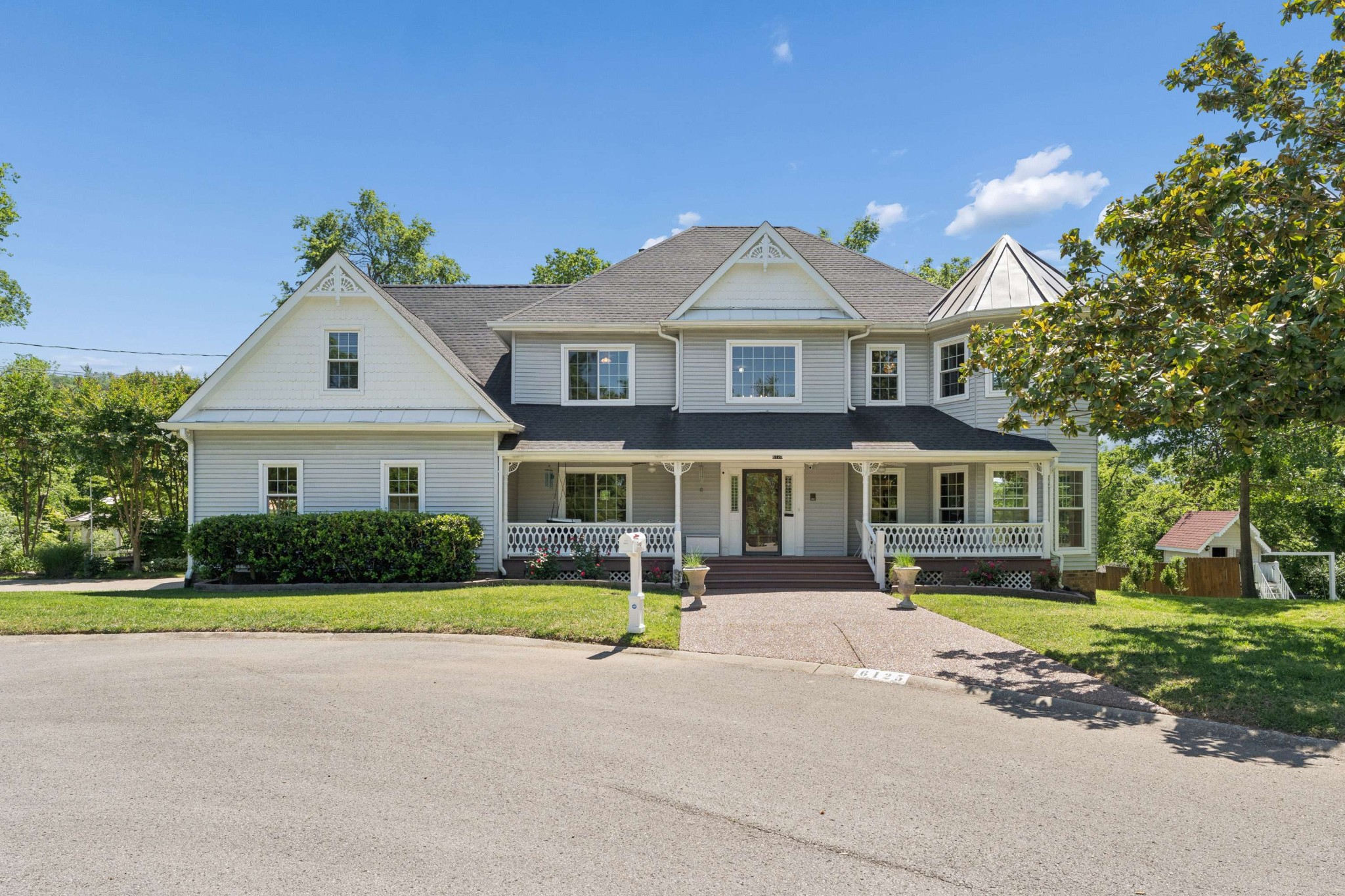6125 Stillmeadow Drive Nashville TN 37211