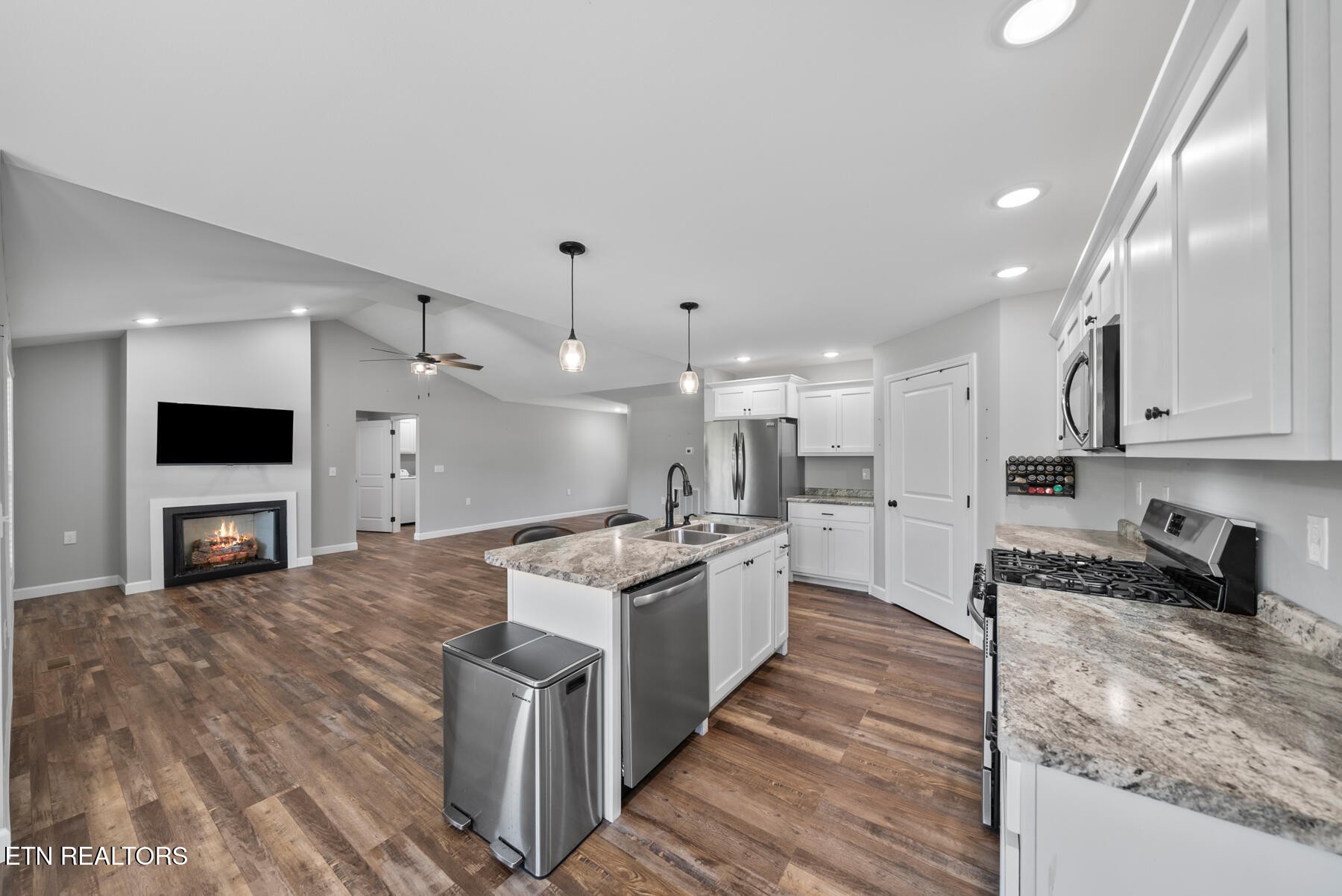 359 Dayton Avenue Crossville TN 38555