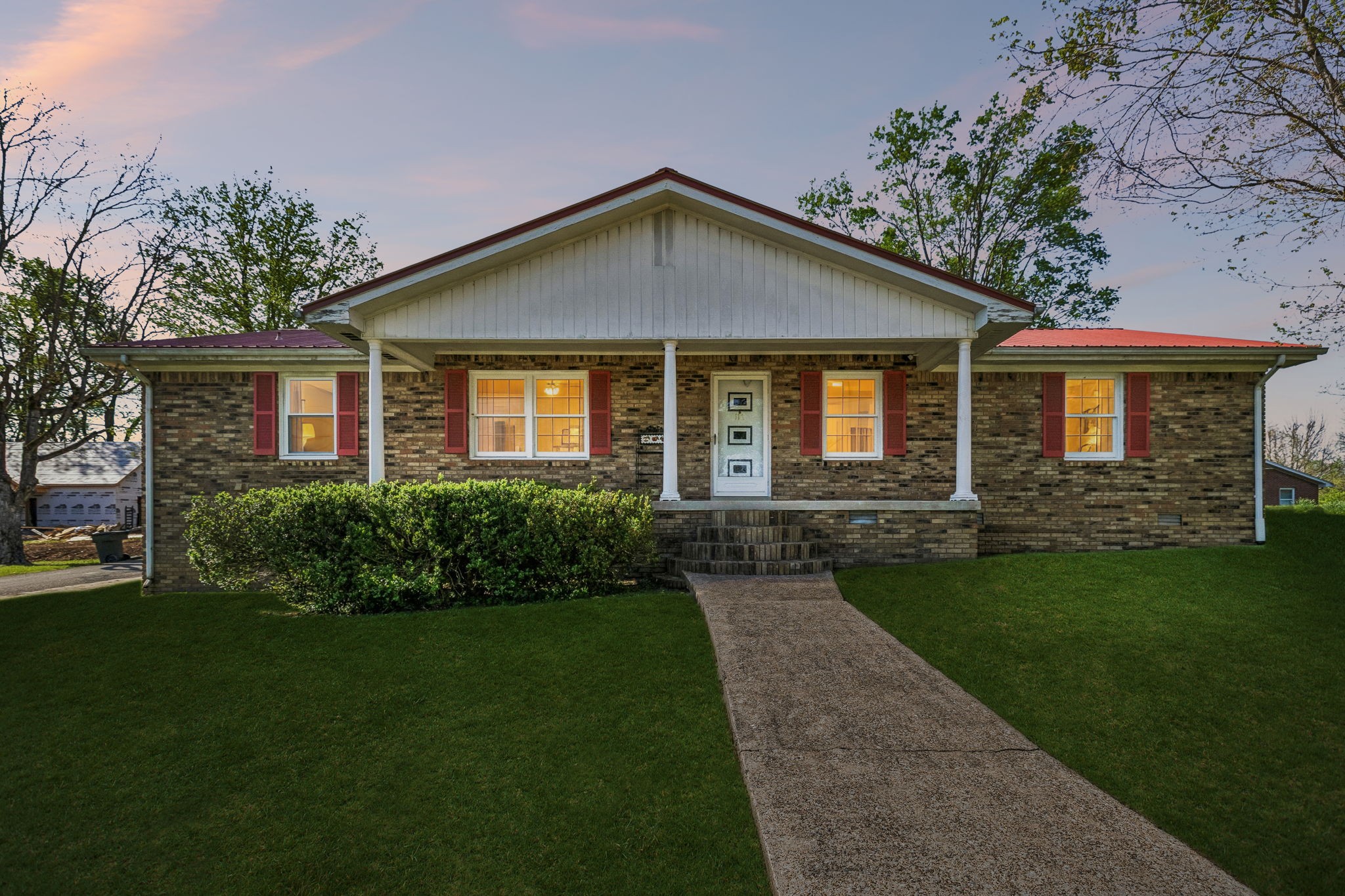 110 E Ward Street Centerville TN 37033