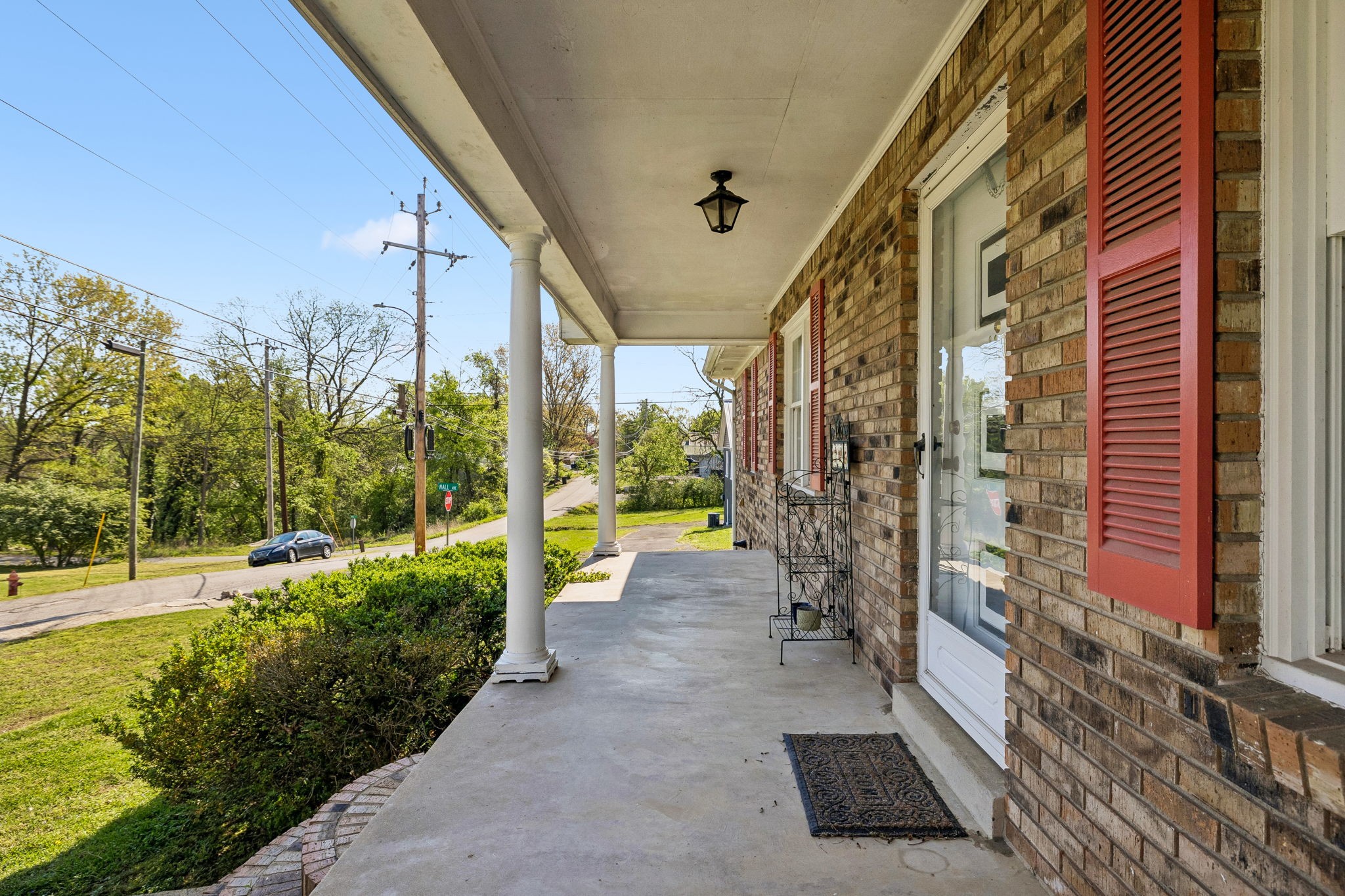 110 E Ward Street Centerville TN 37033