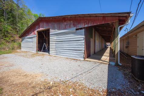 2210 Highway 641 S Parsons TN 38363