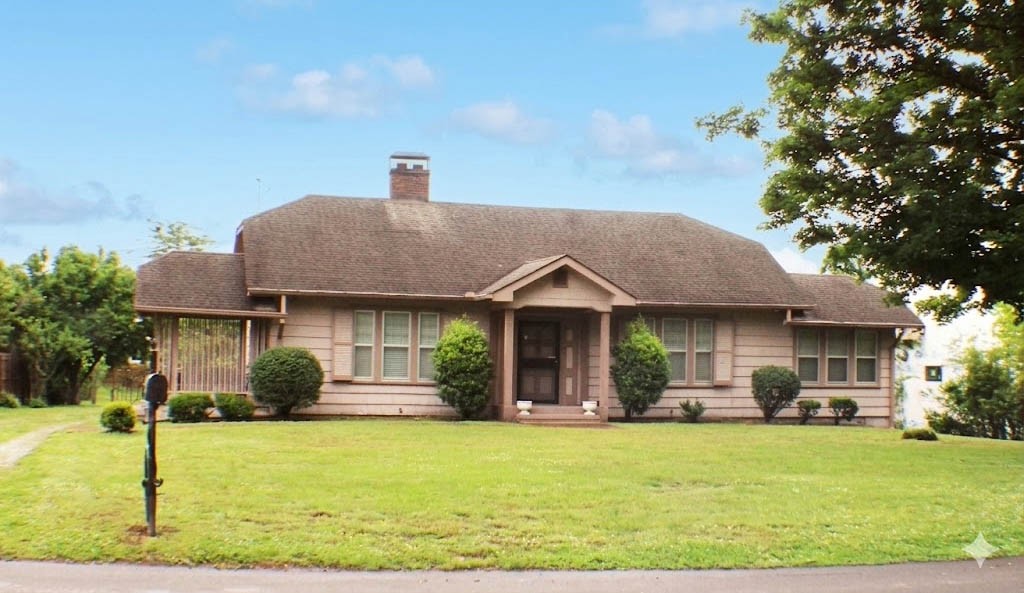 943 Inverness Avenue Nashville TN 37204
