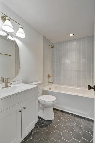 2404 Andrew Place Nashville TN 37216