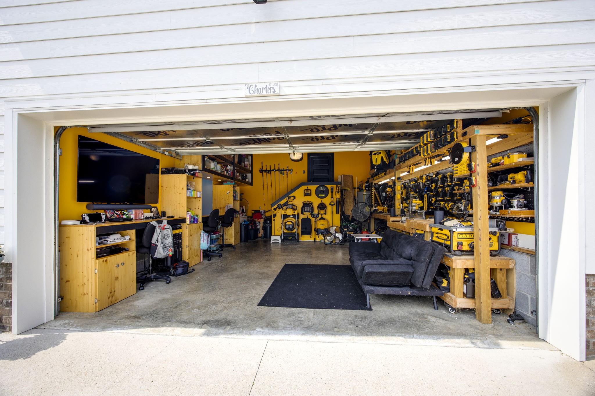 8415 Highway 25, E Cross Plains TN 37049