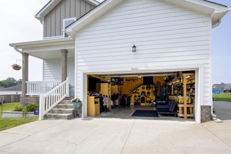 8415 Highway 25, E Cross Plains TN 37049