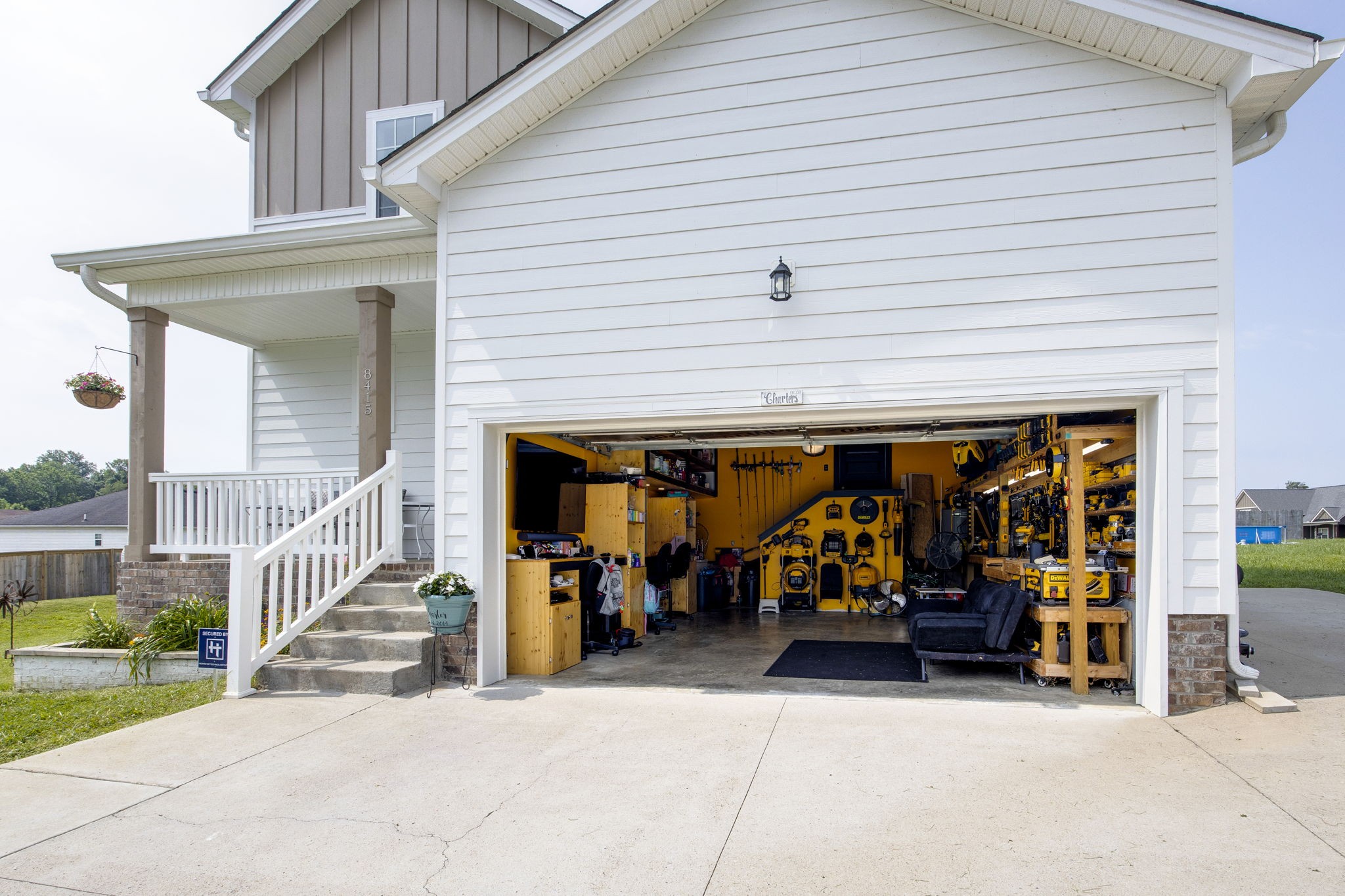 8415 Highway 25, E Cross Plains TN 37049