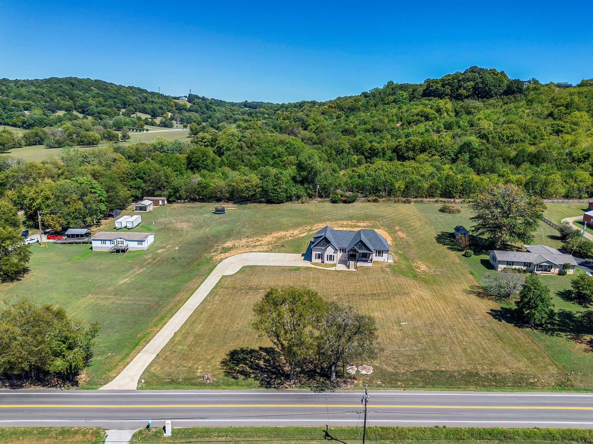 4195 Pulaski Highway Culleoka TN 38451