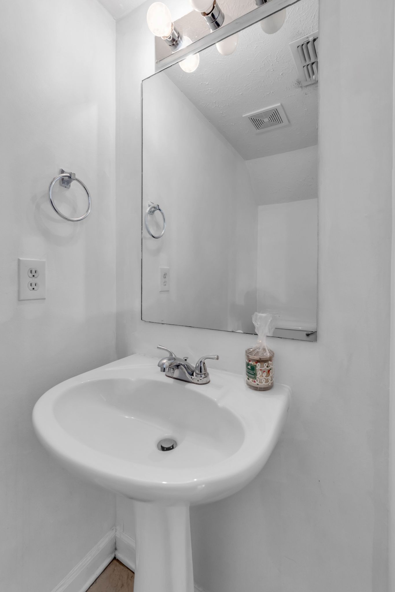 8015 Mickey Katz Circle La Vergne TN 37086