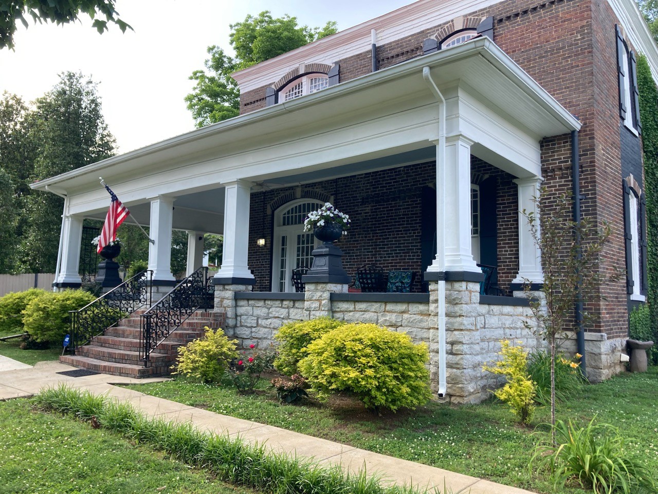 404 Washington St, E Fayetteville TN 37334