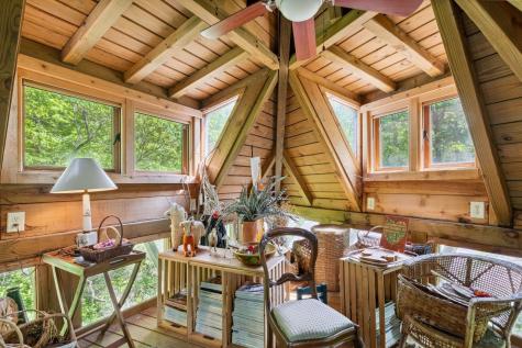 232 Hollingsworth Cove Road Monteagle TN 37356