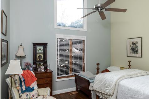 232 Hollingsworth Cove Road Monteagle TN 37356