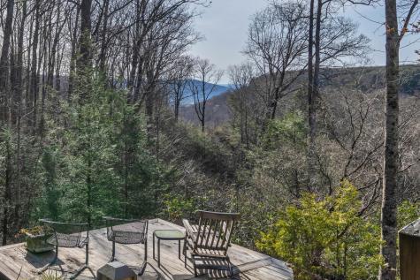 232 Hollingsworth Cove Road Monteagle TN 37356