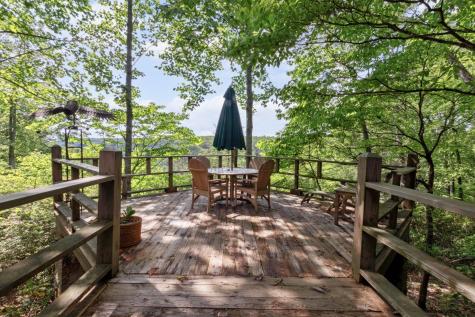 232 Hollingsworth Cove Road Monteagle TN 37356