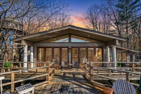 232 Hollingsworth Cove Road Monteagle TN 37356