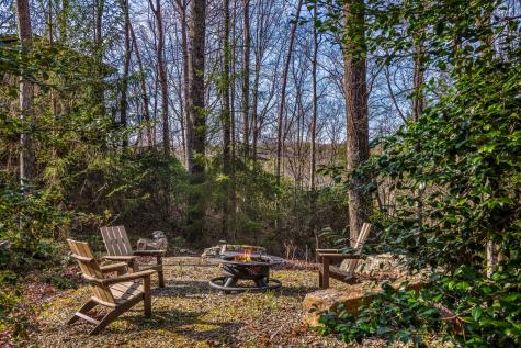 232 Hollingsworth Cove Road Monteagle TN 37356