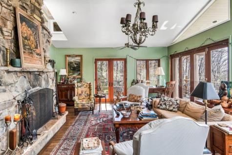 232 Hollingsworth Cove Road Monteagle TN 37356