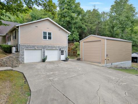 1057 Hillview Drive Hendersonville TN 37075