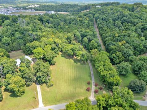 1057 Hillview Drive Hendersonville TN 37075