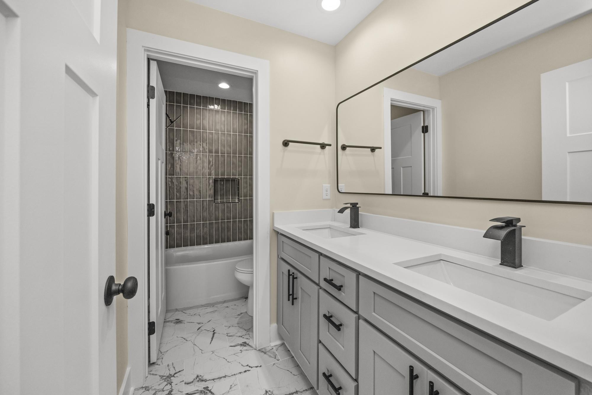449 Sandhill Road La Vergne TN 37086
