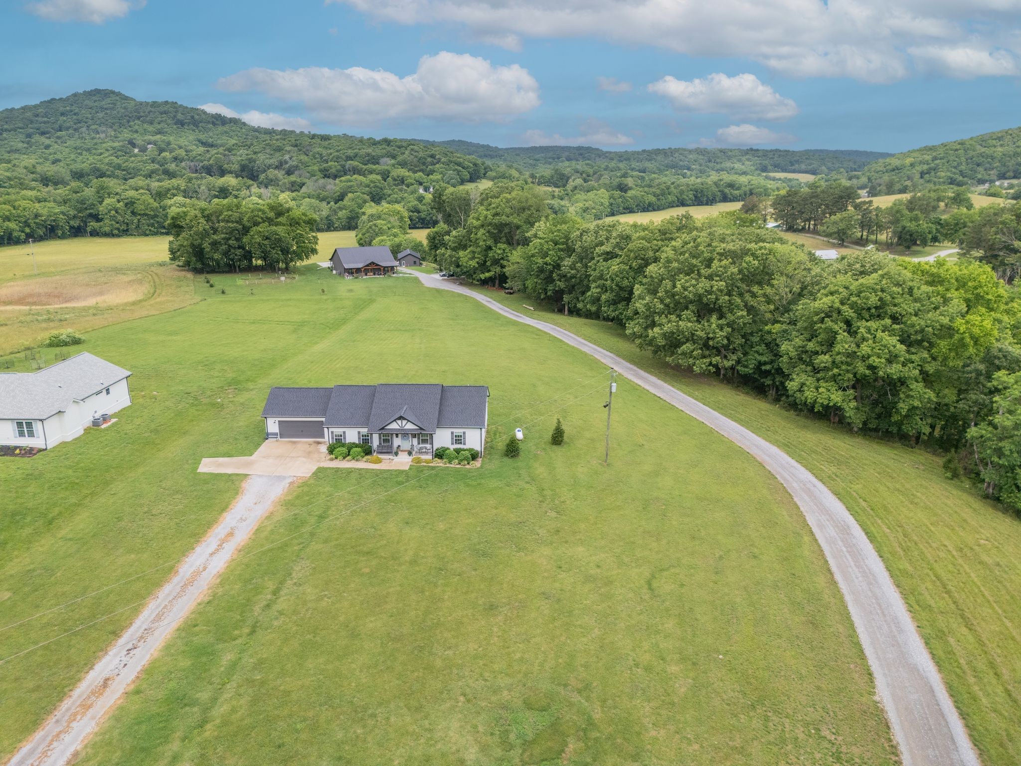 242 Plunkett Creek Road Gordonsville TN 38563