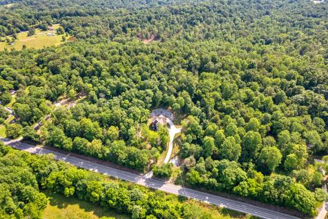 6466 Highway 48, N Cumberland Furnace TN 37051