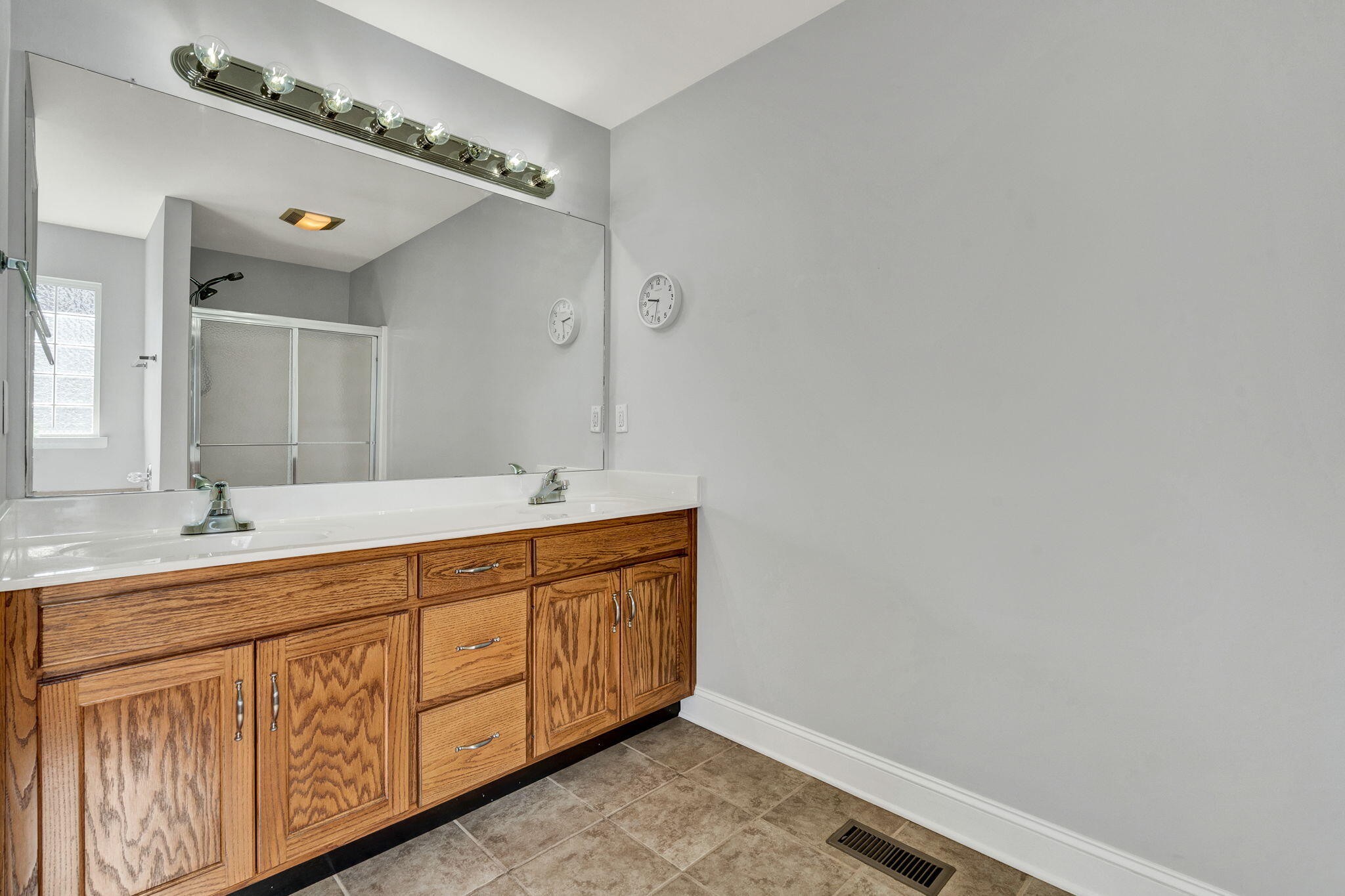 8138 Fatherson Circle Ooltewah TN 37363