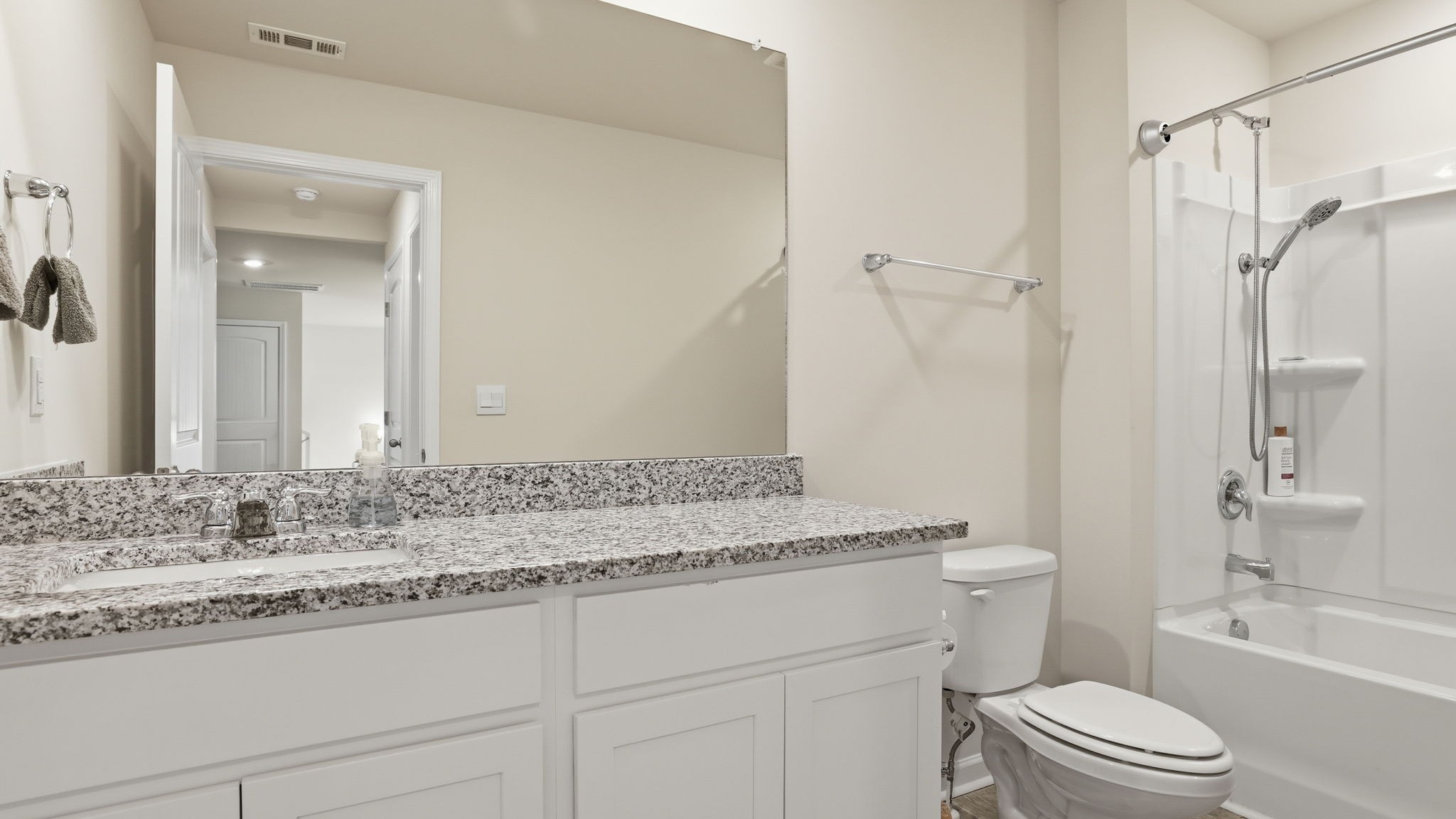 7085 Scotlyn Way White House TN 37188
