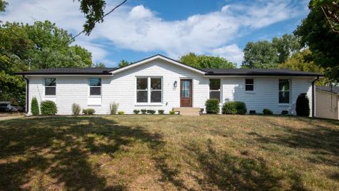 146 Lakeside Park Drive Hendersonville TN 37075