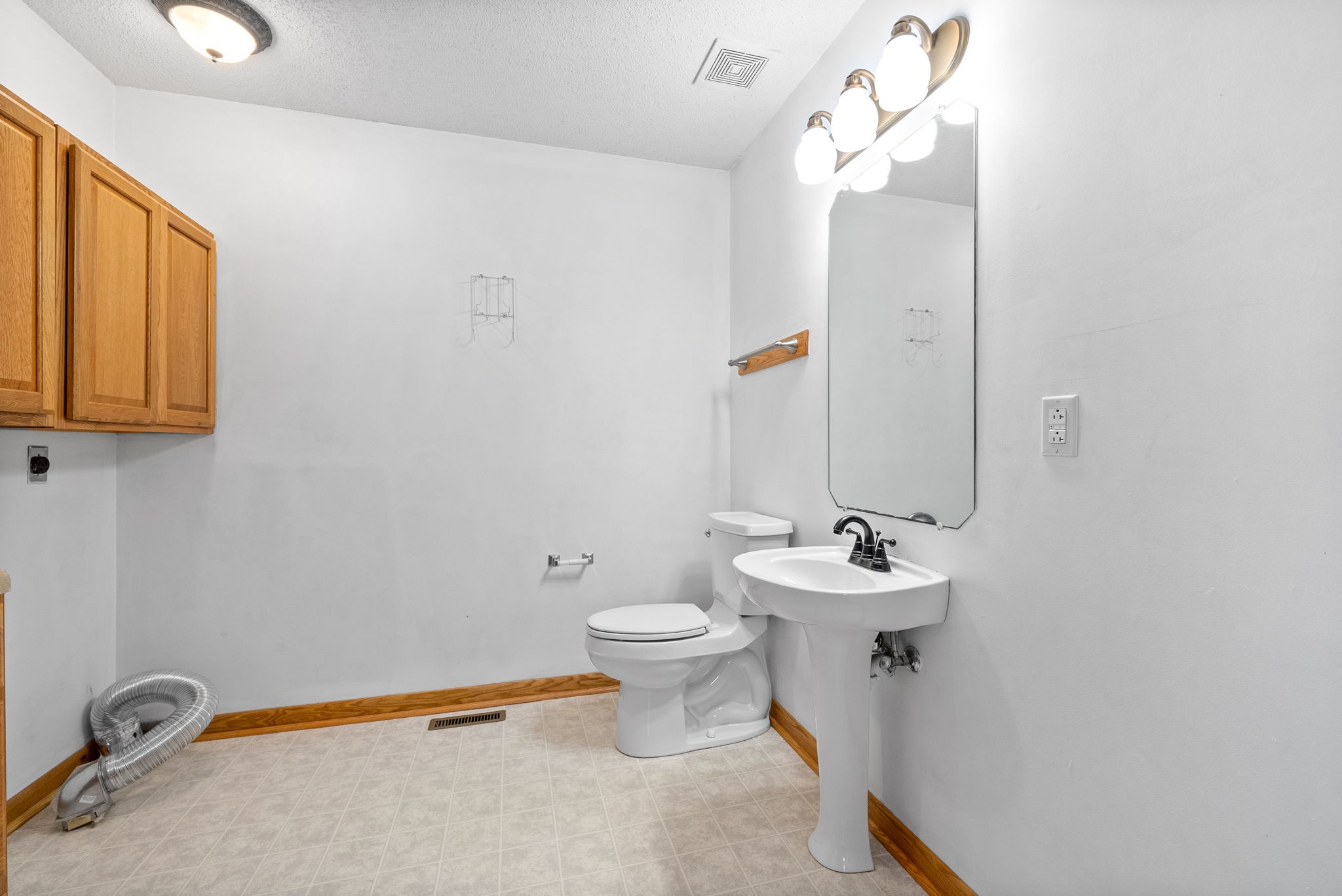 432 Cyprus Court Clarksville TN 37040
