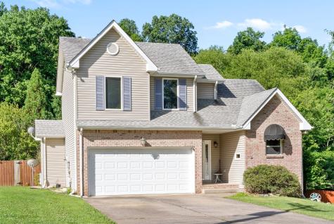 432 Cyprus Court Clarksville TN 37040