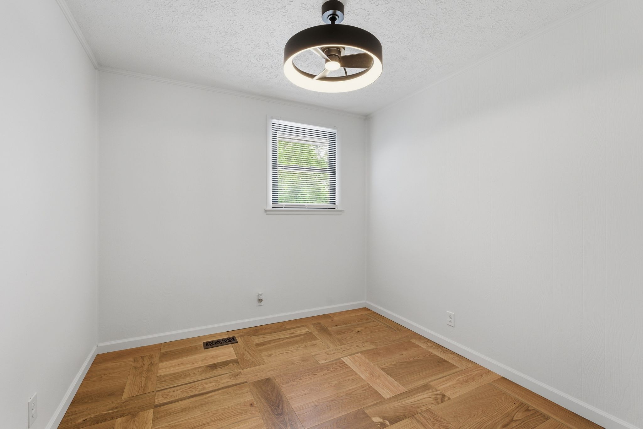 10143 Black Street Lyles TN 37098