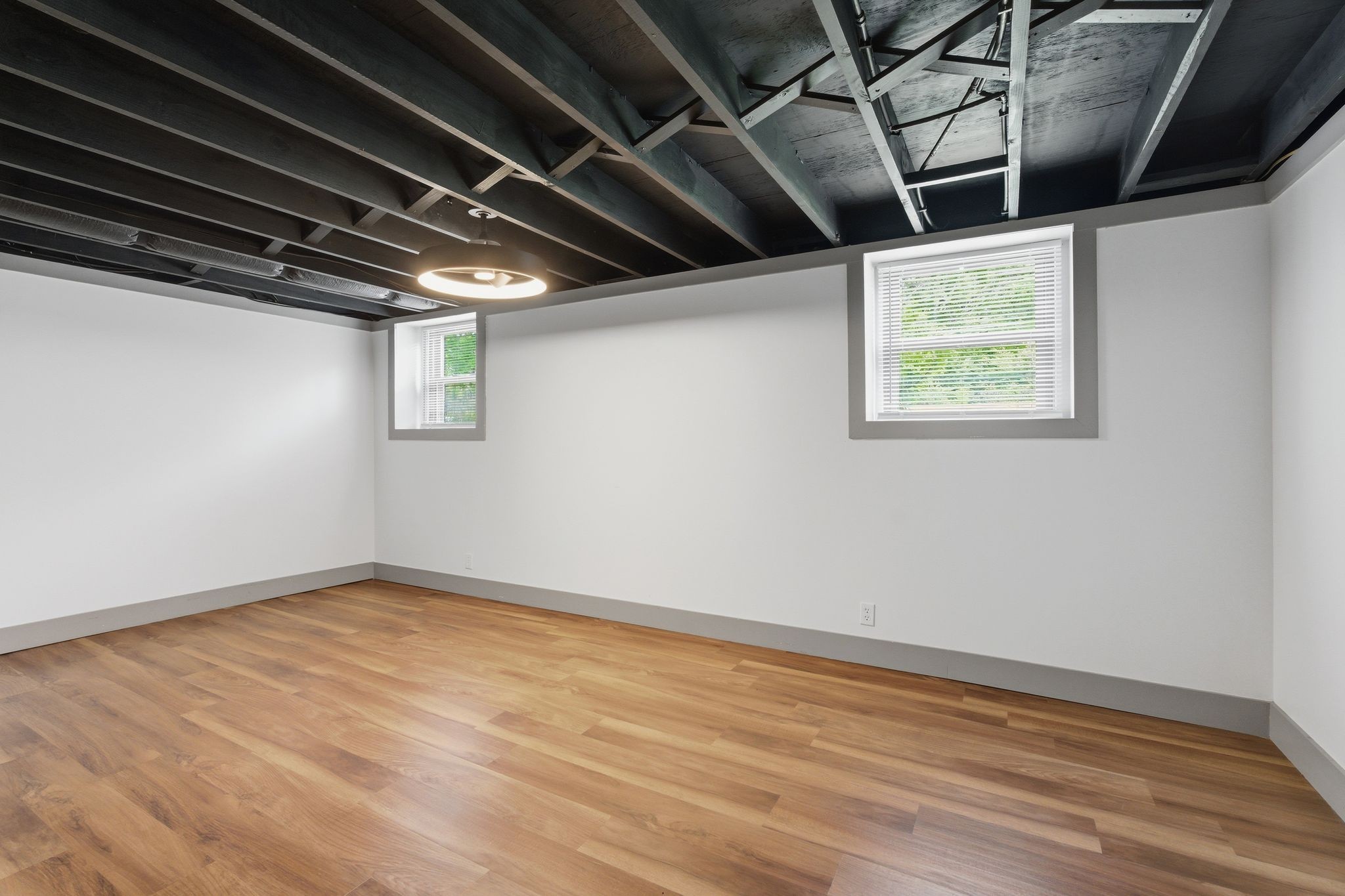 10143 Black Street Lyles TN 37098