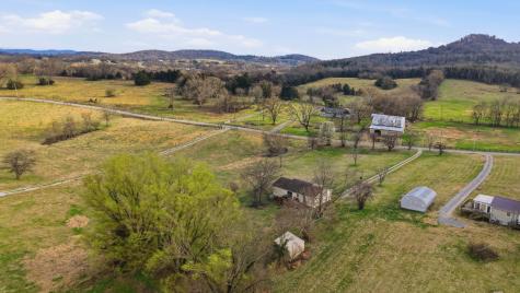 192 Pigeon Roost Road Brush Creek TN 38547