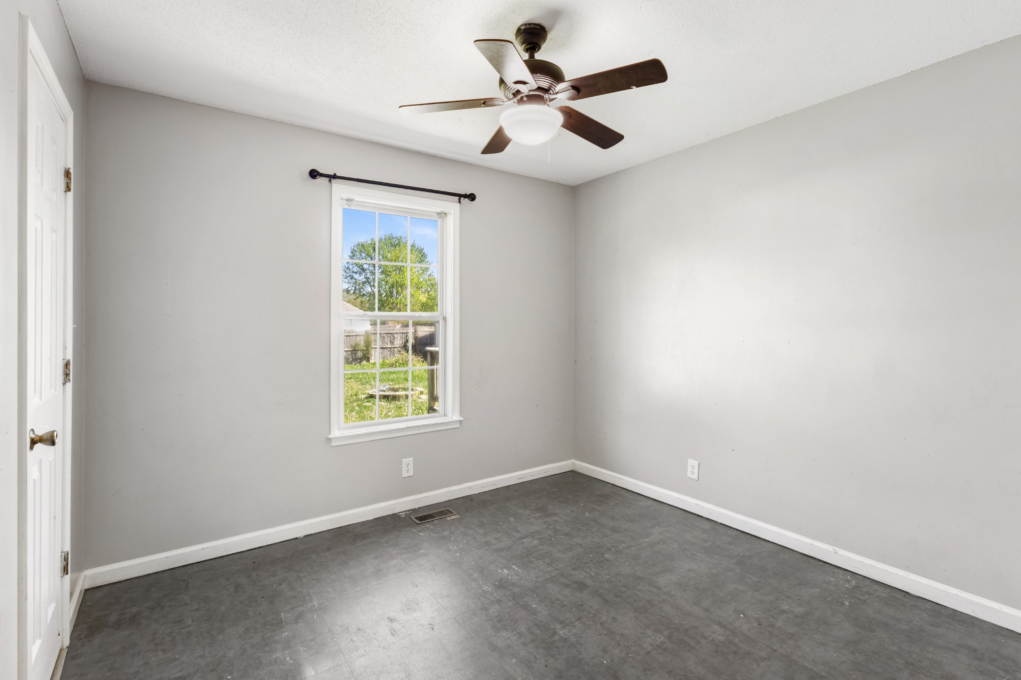416 Woodale Drive Clarksville TN 37042
