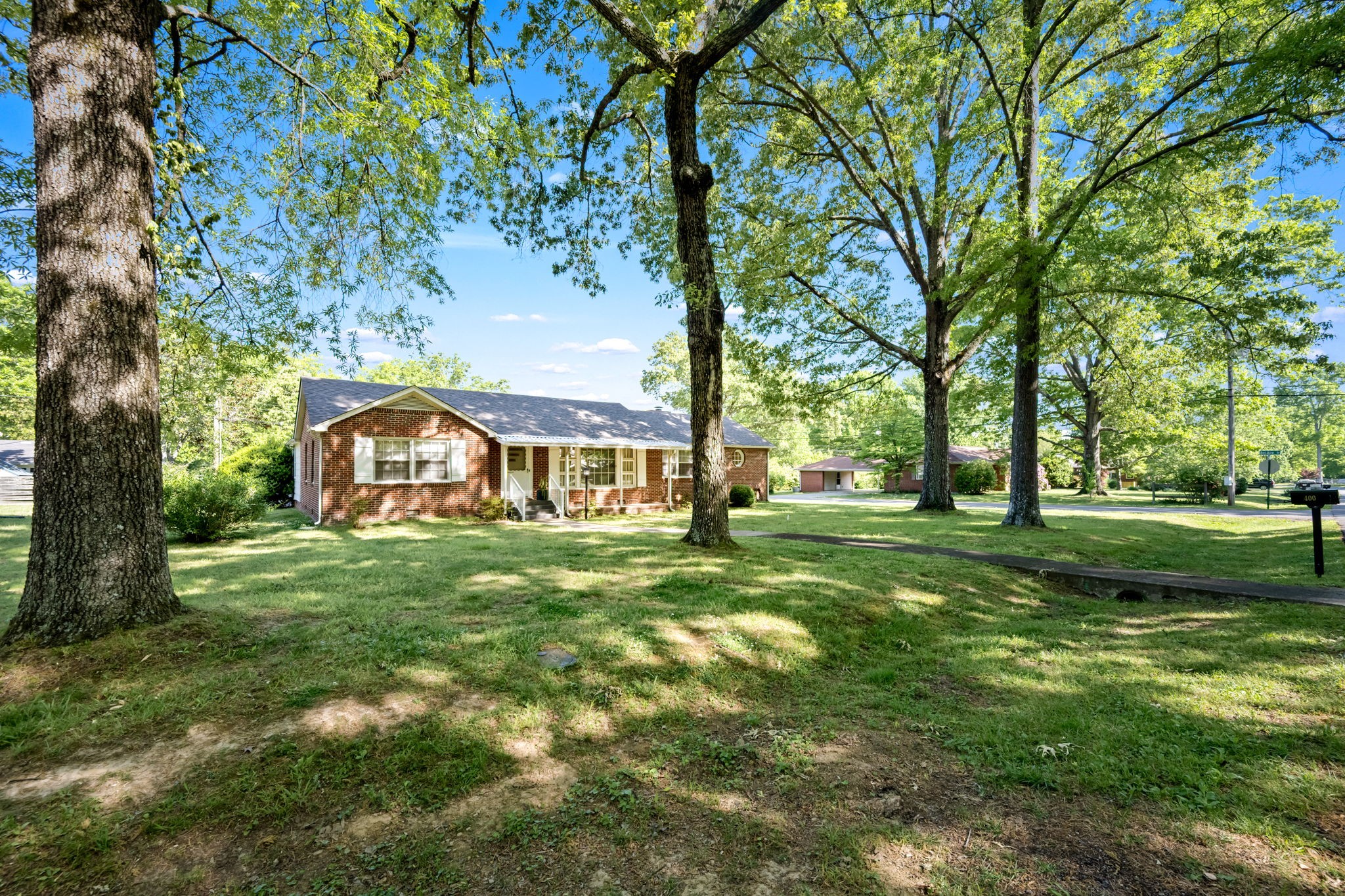 400 Edgewood Drive Tullahoma TN 37388