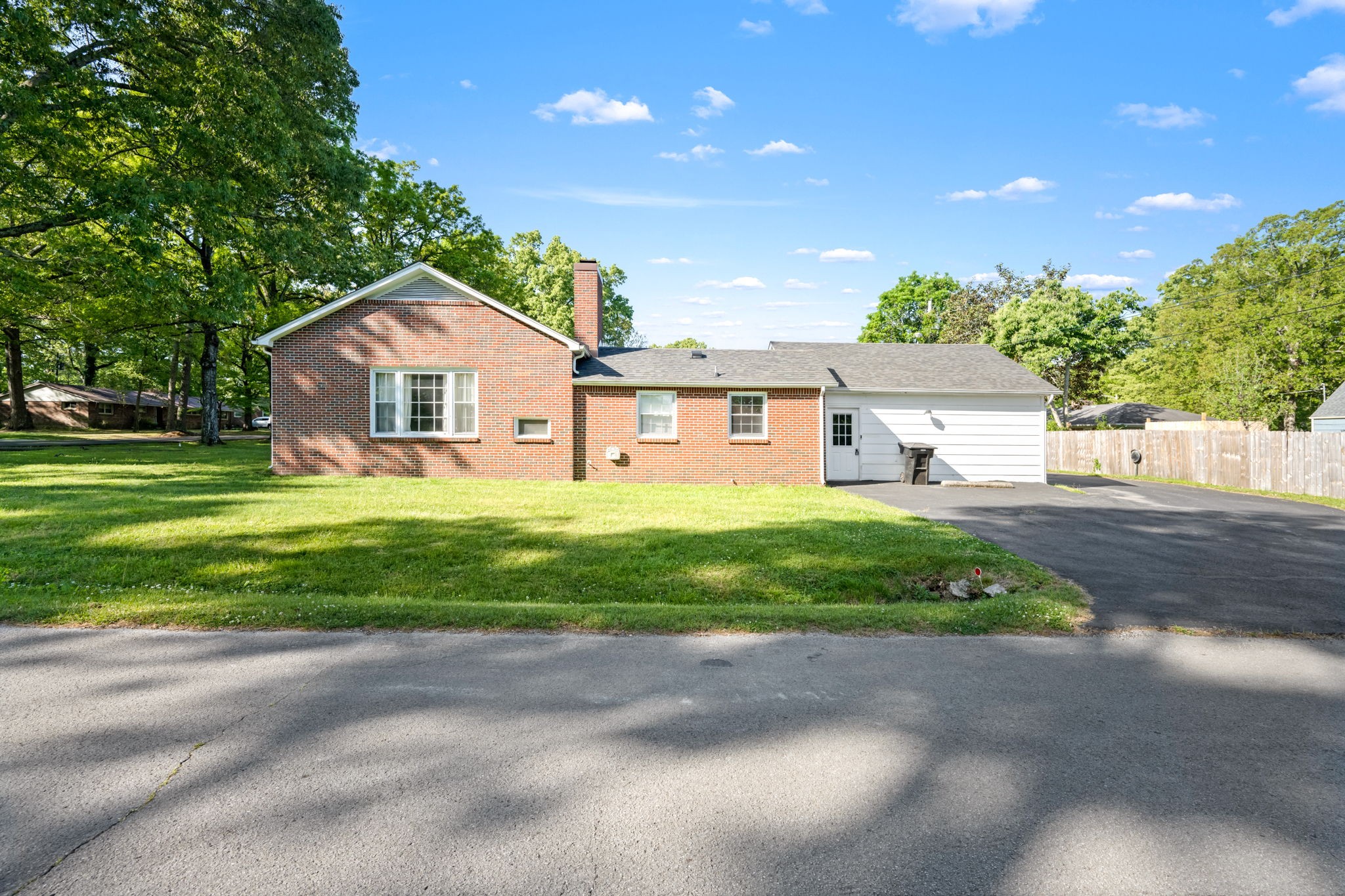 400 Edgewood Drive Tullahoma TN 37388